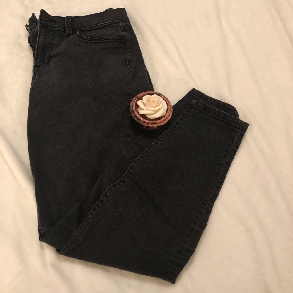 ‼️ LAST CALL B4 DONATION ‼️Faded Black Skinny Jean
